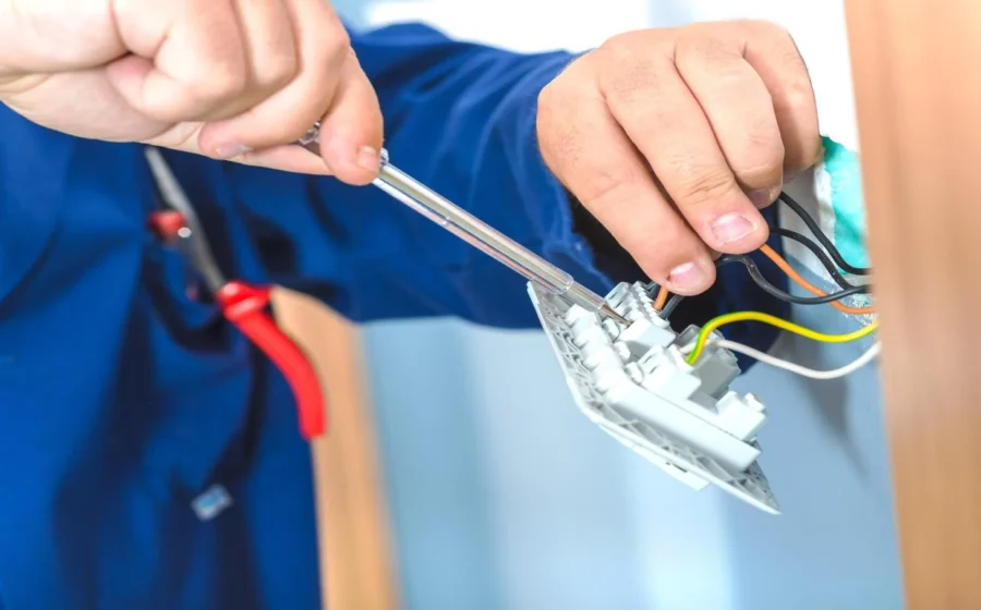 commercial electricians